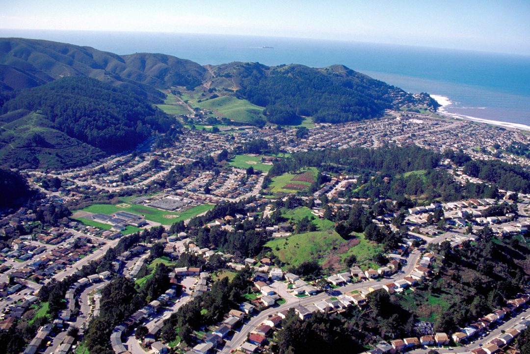 despite-controversy-pacifica-city-council-narrowly-approves-plan-to-combat-sea-level-rise